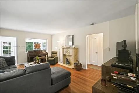 924 El Rado Street Coral Gables FL 33134