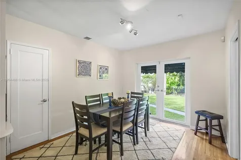 924 El Rado Street Coral Gables FL 33134