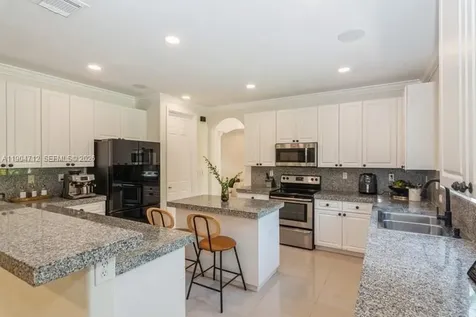 18704 SW 76th Court Cutler Bay FL 33157