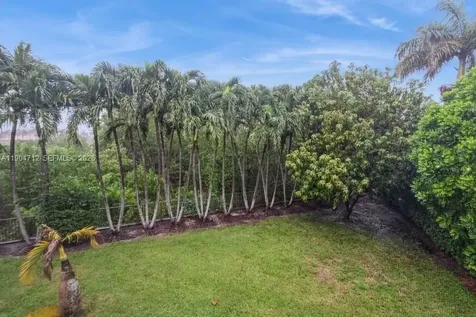 18704 SW 76th Court Cutler Bay FL 33157