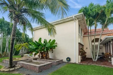18704 SW 76th Court Cutler Bay FL 33157
