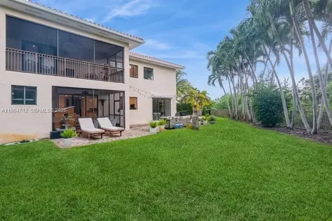 18704 SW 76th Court Cutler Bay FL 33157