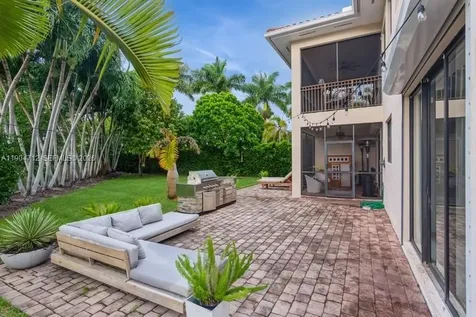 18704 SW 76th Court Cutler Bay FL 33157