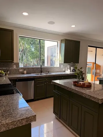 18704 SW 76th Court Cutler Bay FL 33157