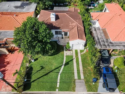 8826 Emerson Avenue Surfside FL 33154