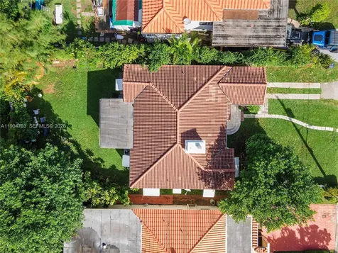 8826 Emerson Avenue Surfside FL 33154