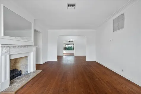 8826 Emerson Avenue Surfside FL 33154