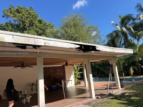 5600 SW 74th Court Miami FL 33143