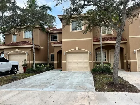 8564 SW 214th Way Cutler Bay FL 33189