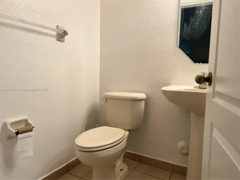 8564 SW 214th Way Cutler Bay FL 33189