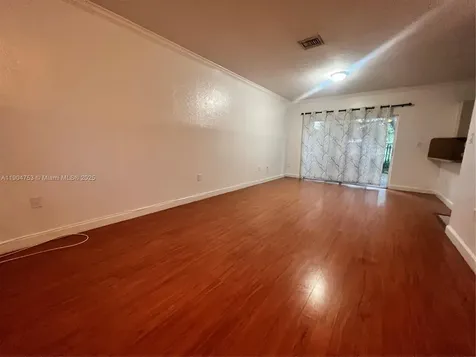 8564 SW 214th Way Cutler Bay FL 33189