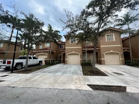 8564 SW 214th Way Cutler Bay FL 33189