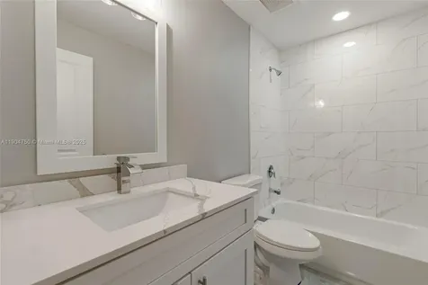 936-938 Countess Avenue Lehigh Acres FL 33974