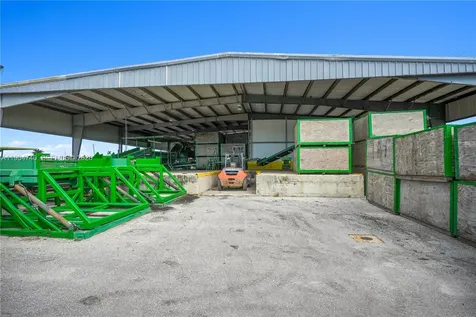 901 NW 9th Street Belle Glade FL 33430