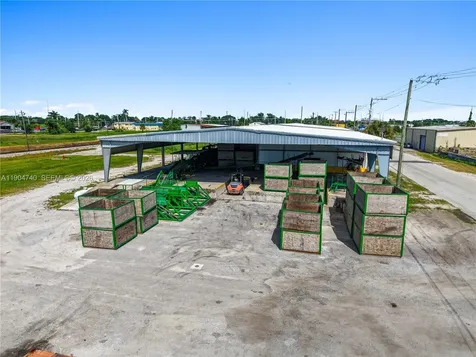901 NW 9th Street Belle Glade FL 33430