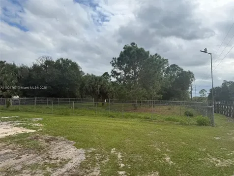 435 S Olivo Clewiston FL 33440