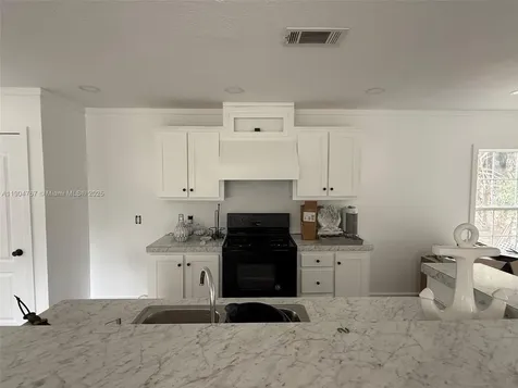 435 S Olivo Clewiston FL 33440