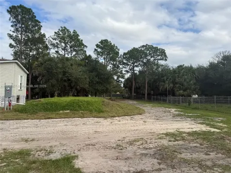 435 S Olivo Clewiston FL 33440