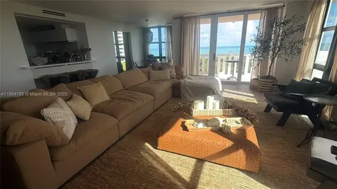 1121 Crandon Boulevard Key Biscayne FL 33149