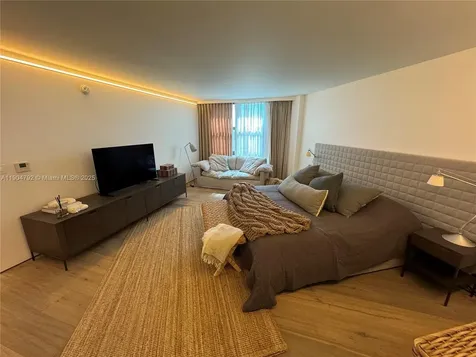 1121 Crandon Boulevard Key Biscayne FL 33149