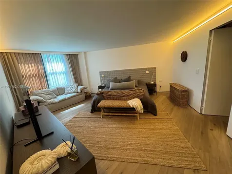 1121 Crandon Boulevard Key Biscayne FL 33149