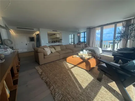 1121 Crandon Boulevard Key Biscayne FL 33149