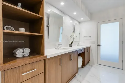 3370 Hidden Bay Drive Aventura FL 33180