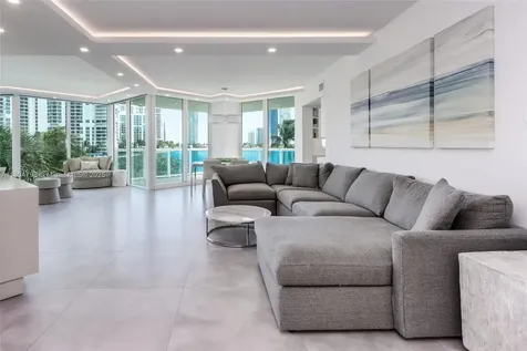 3370 Hidden Bay Drive Aventura FL 33180