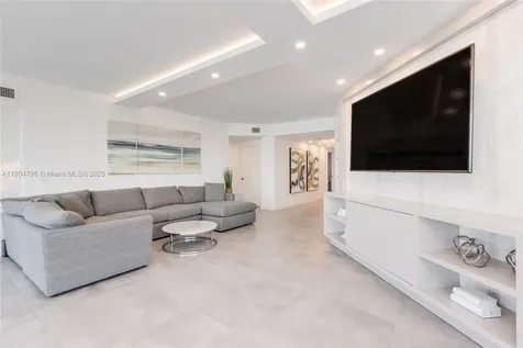 3370 Hidden Bay Drive Aventura FL 33180