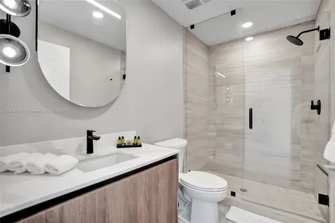580 72nd Street Miami Beach FL 33141