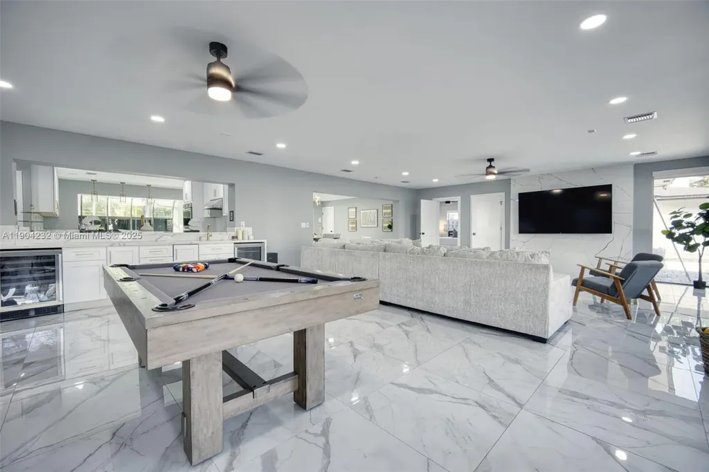 1030 SW 14th Terrace Fort Lauderdale FL 33312