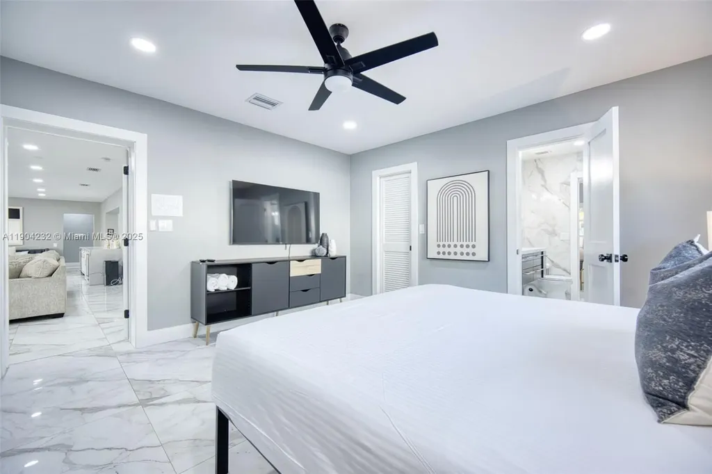 1030 SW 14th Terrace Fort Lauderdale FL 33312