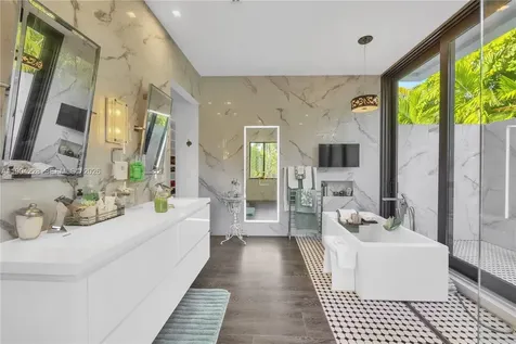 3764 Carmen Court Miami FL 33133