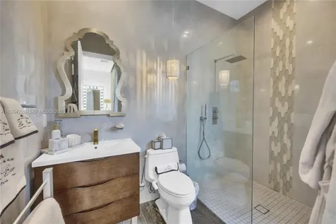 3764 Carmen Court Miami FL 33133