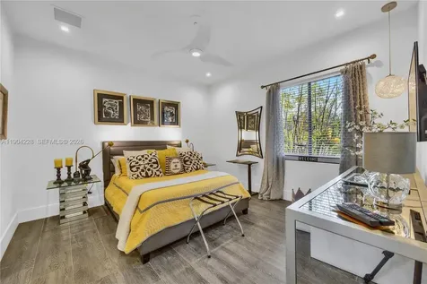 3764 Carmen Court Miami FL 33133