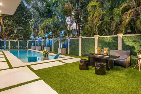 3764 Carmen Court Miami FL 33133