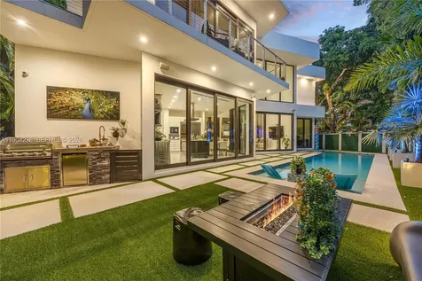 3764 Carmen Court Miami FL 33133