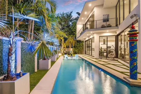 3764 Carmen Court Miami FL 33133