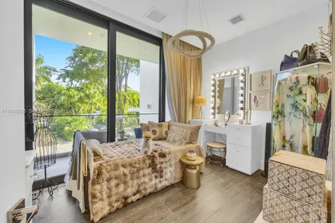 3764 Carmen Court Miami FL 33133