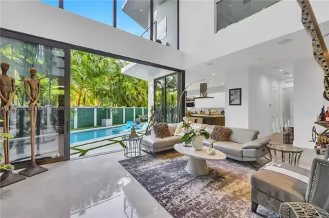 3764 Carmen Court Miami FL 33133