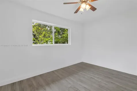 10250 Pan American Drive Cutler Bay FL 33189