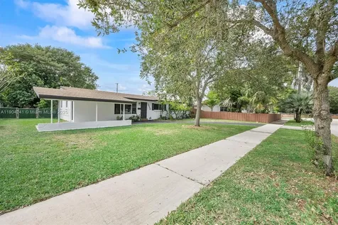 10250 Pan American Drive Cutler Bay FL 33189