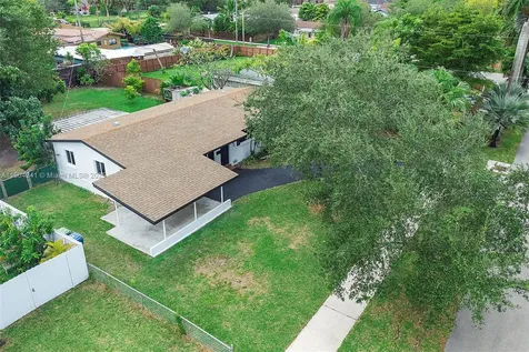 10250 Pan American Drive Cutler Bay FL 33189