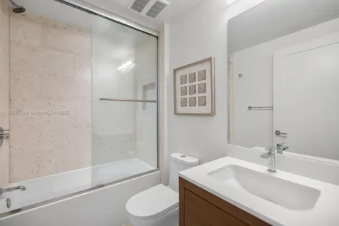 3581 E Glencoe Street Miami FL 33133