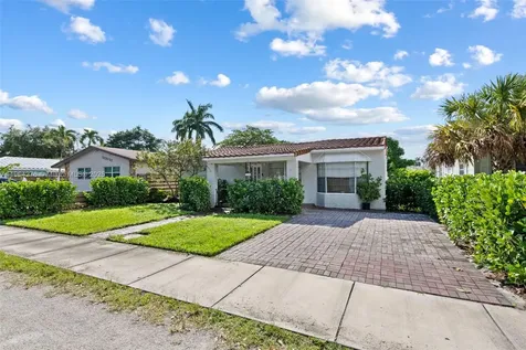 2226 Cleveland Street Hollywood FL 33020
