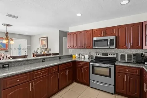 707 SE Karrigan Terrace Port St. Lucie FL 34983