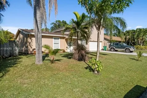 707 SE Karrigan Terrace Port St. Lucie FL 34983