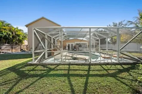 707 SE Karrigan Terrace Port St. Lucie FL 34983