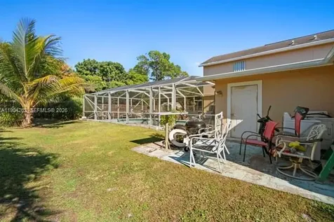 707 SE Karrigan Terrace Port St. Lucie FL 34983