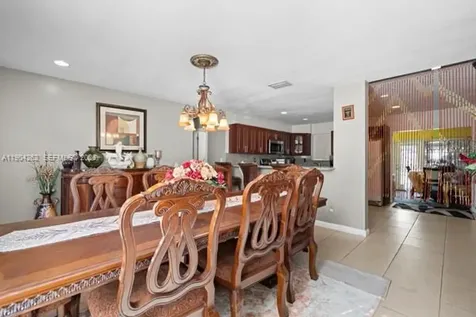 707 SE Karrigan Terrace Port St. Lucie FL 34983